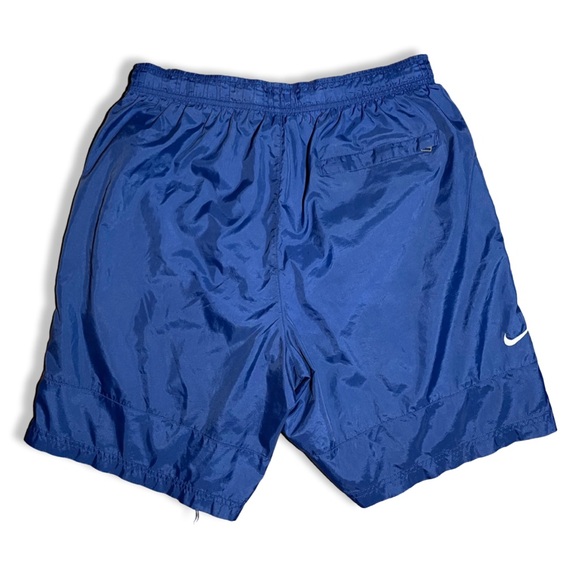 Vintage Y2K Nike Shorts - Picture 2 of 6